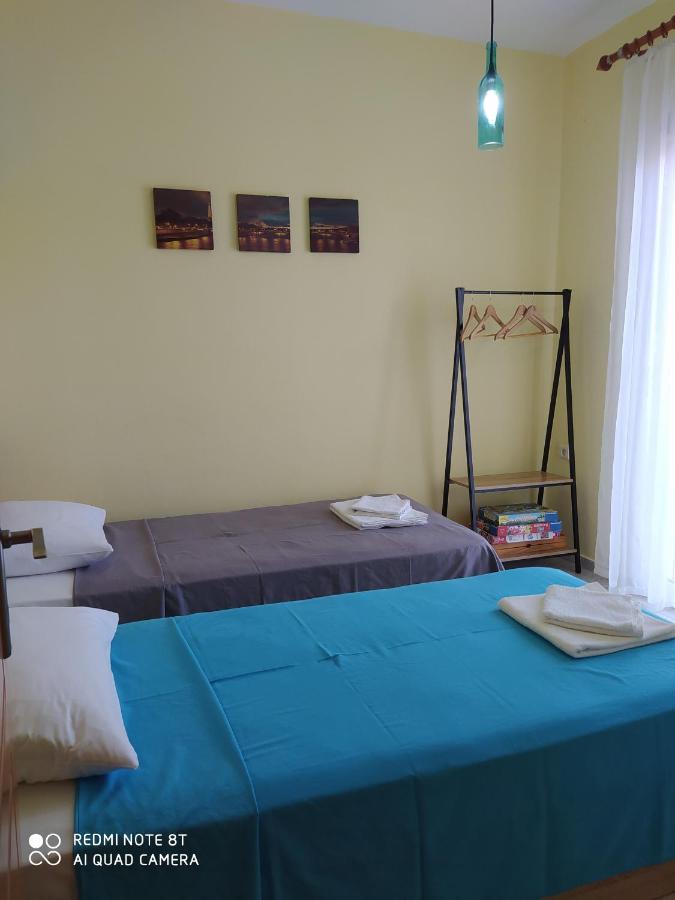 Sea And Sky Apartment Néa Péramos Extérieur photo