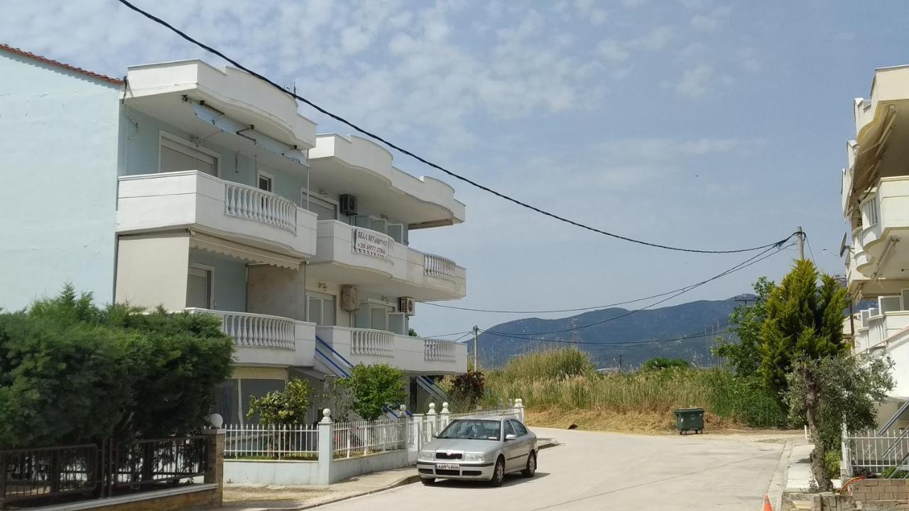 Sea And Sky Apartment Néa Péramos Extérieur photo